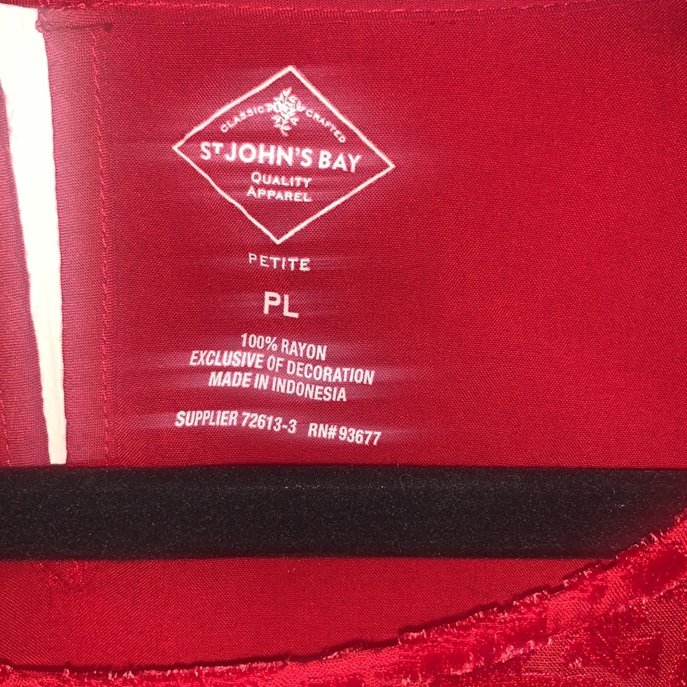 2/$15 St. John's Bay Red Women's Peasant Top - Picture 3 of 7
